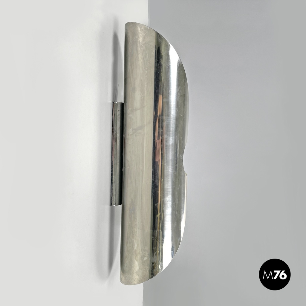 Italian modern chromed metal and white cylindrical wall lamps, 1970s
