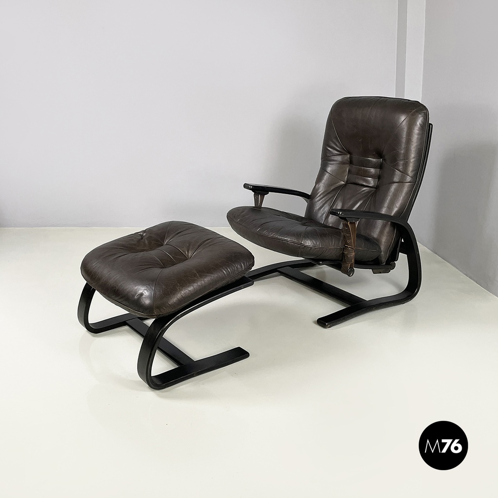 Italian modern Dark brown leather Reclining armchairs and pouf by De Sede, 1970s