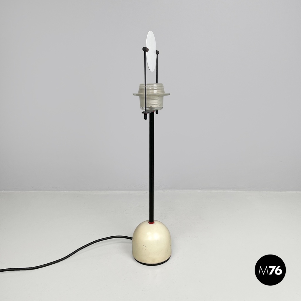 Italian modern black and white metal table lamp with directional light, 1980s