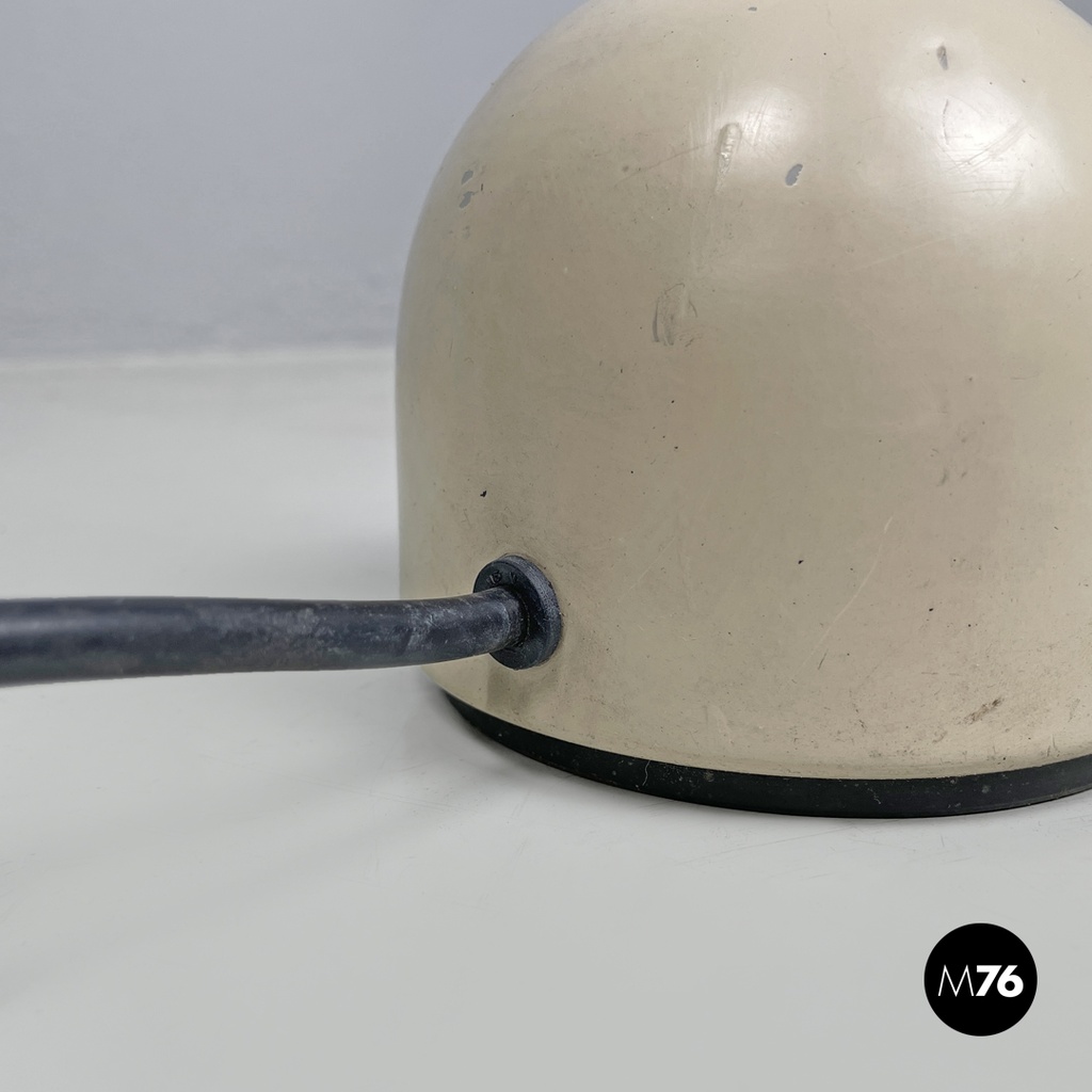 Italian modern black and white metal table lamp with directional light, 1980s