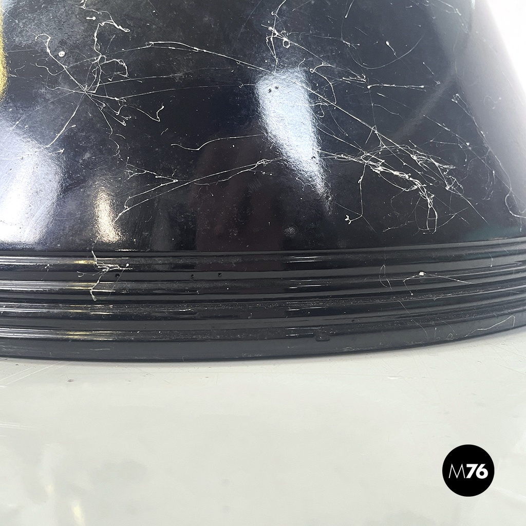 Italian modern round coffe table in glass with black marble conical base, 1980s