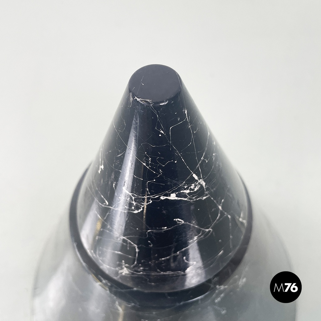 Italian modern round coffe table in glass with black marble conical base, 1980s