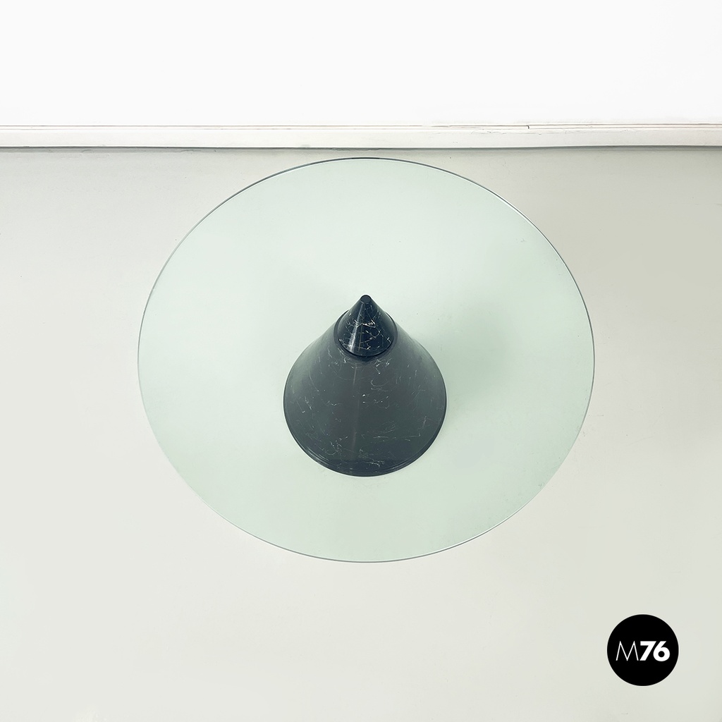 Italian modern round coffe table in glass with black marble conical base, 1980s