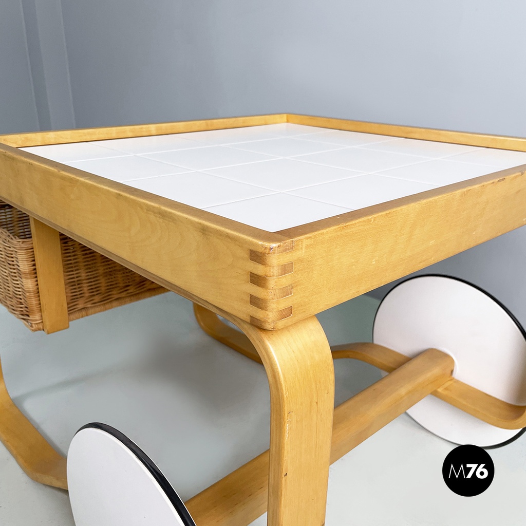 Finnish modern wood, wicker Cart Tea Trolley 900 by Alvar AAlto for Artek, 1970s