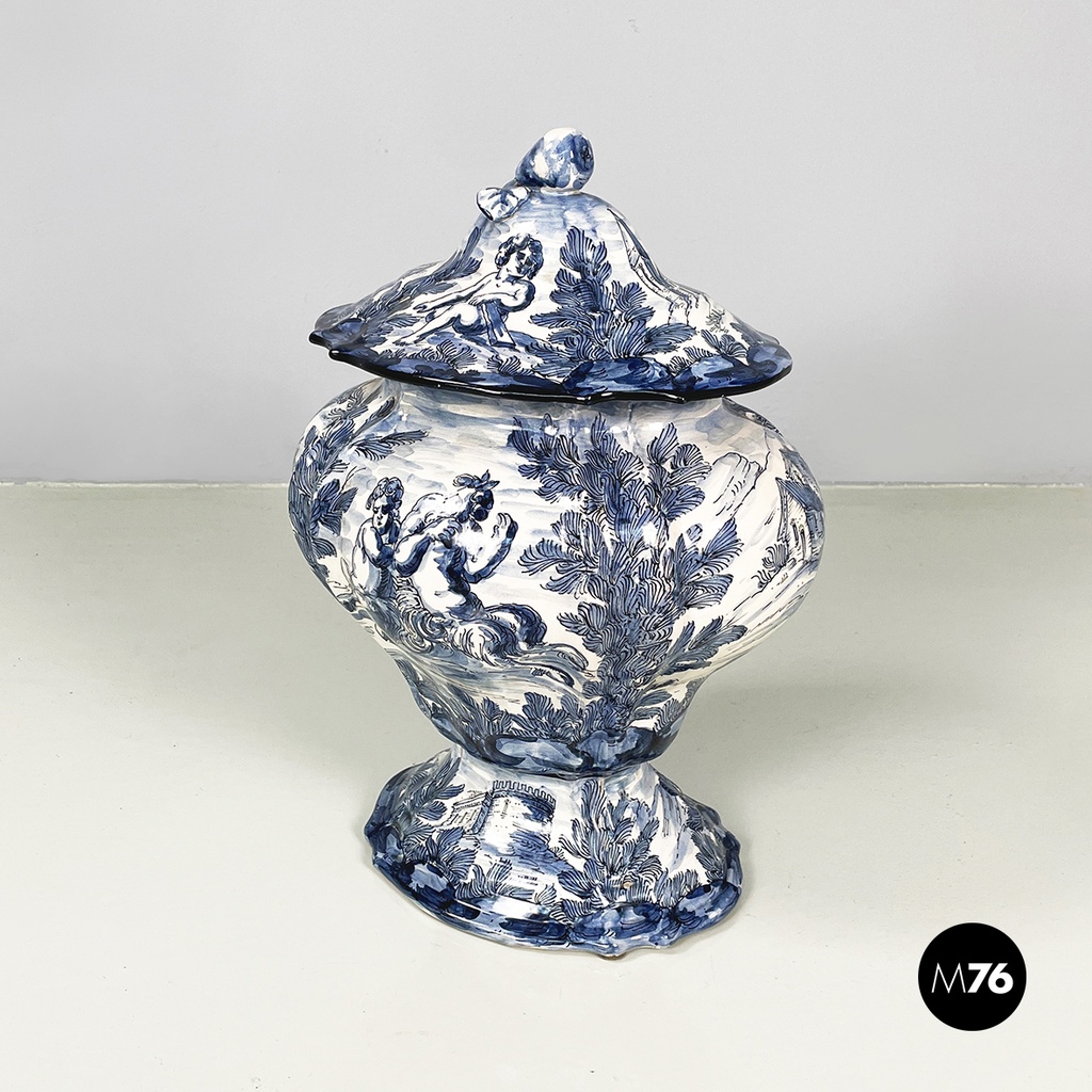 Italian mid-century modern Vase in white and blue ceramic, 1900-1950s