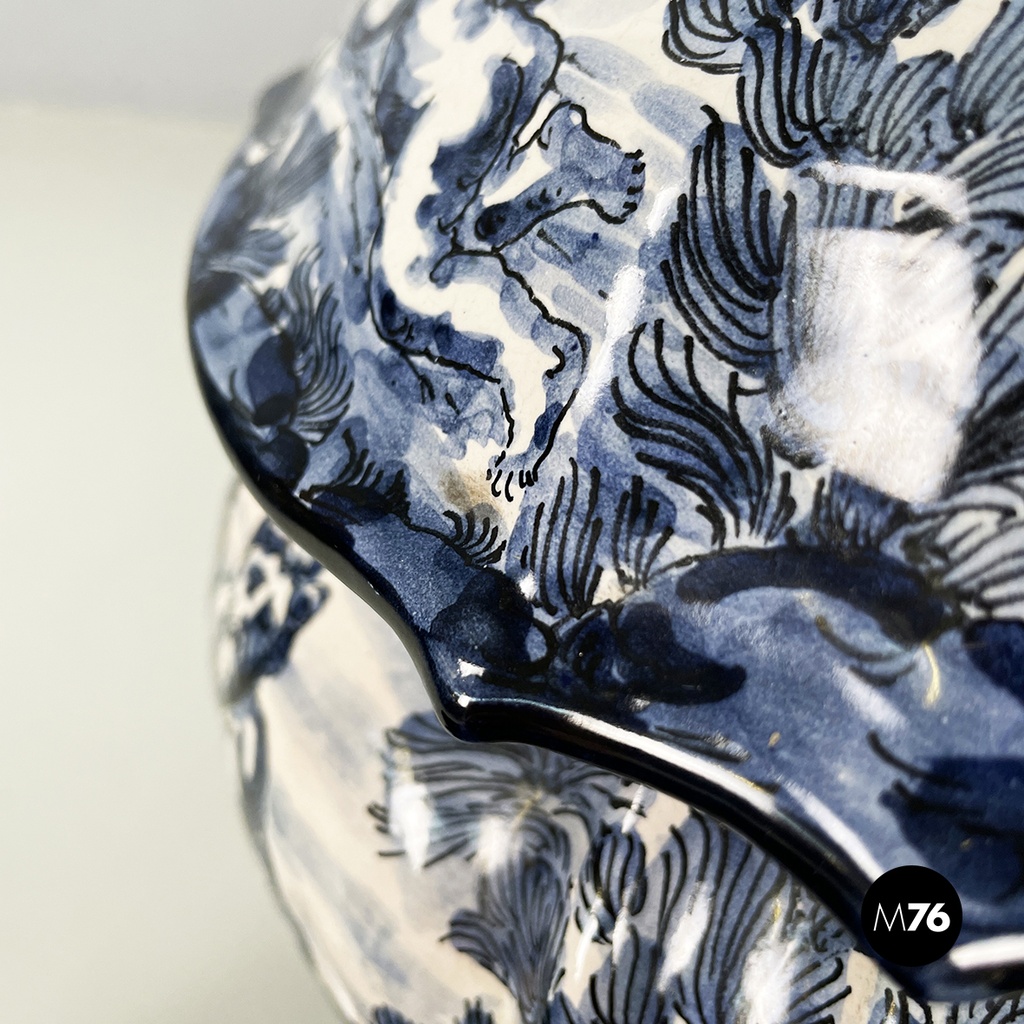 Italian mid-century modern Vase in white and blue ceramic, 1900-1950s