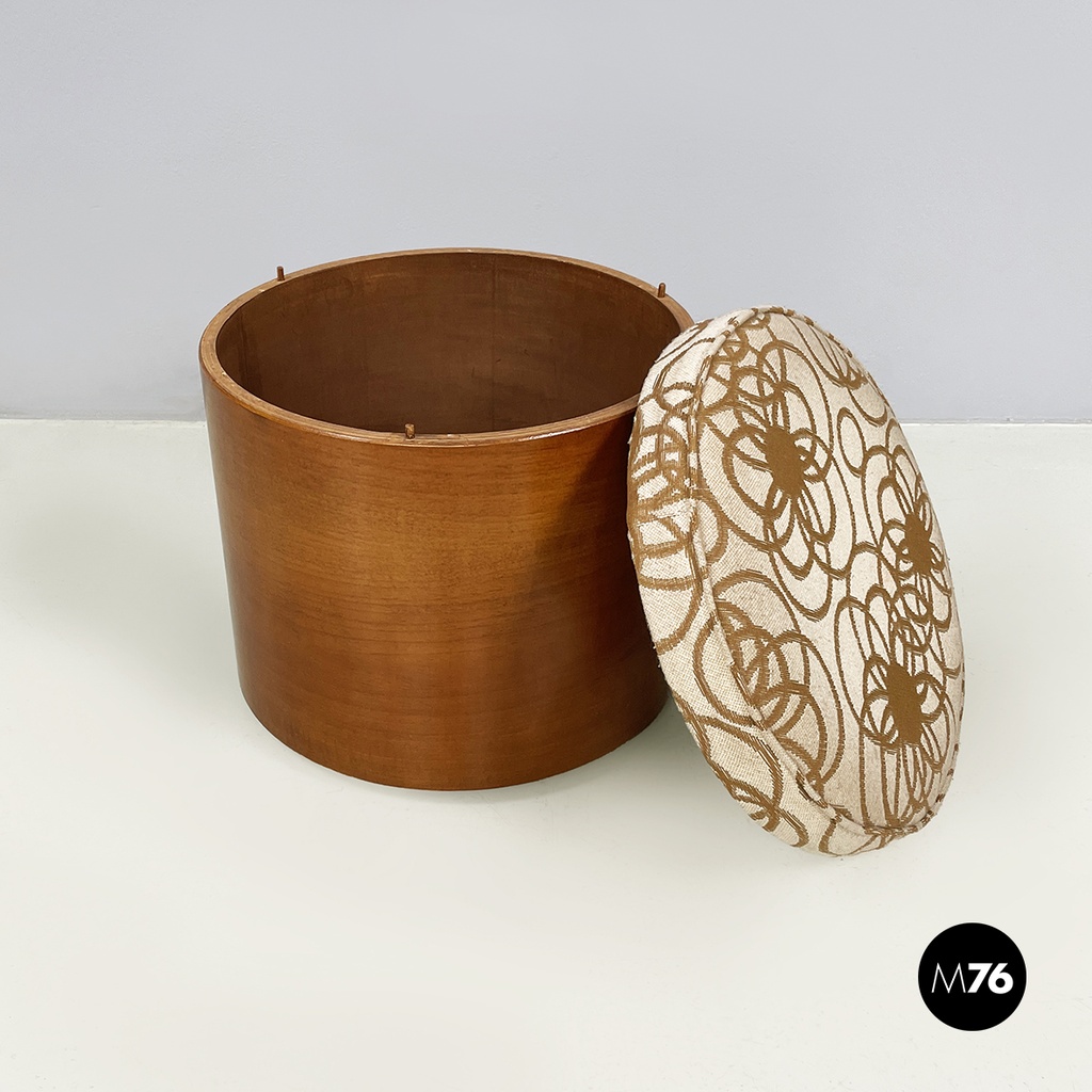 Italian mid-century modern Round pouf with hidden compartment by Pozzi, 1960s