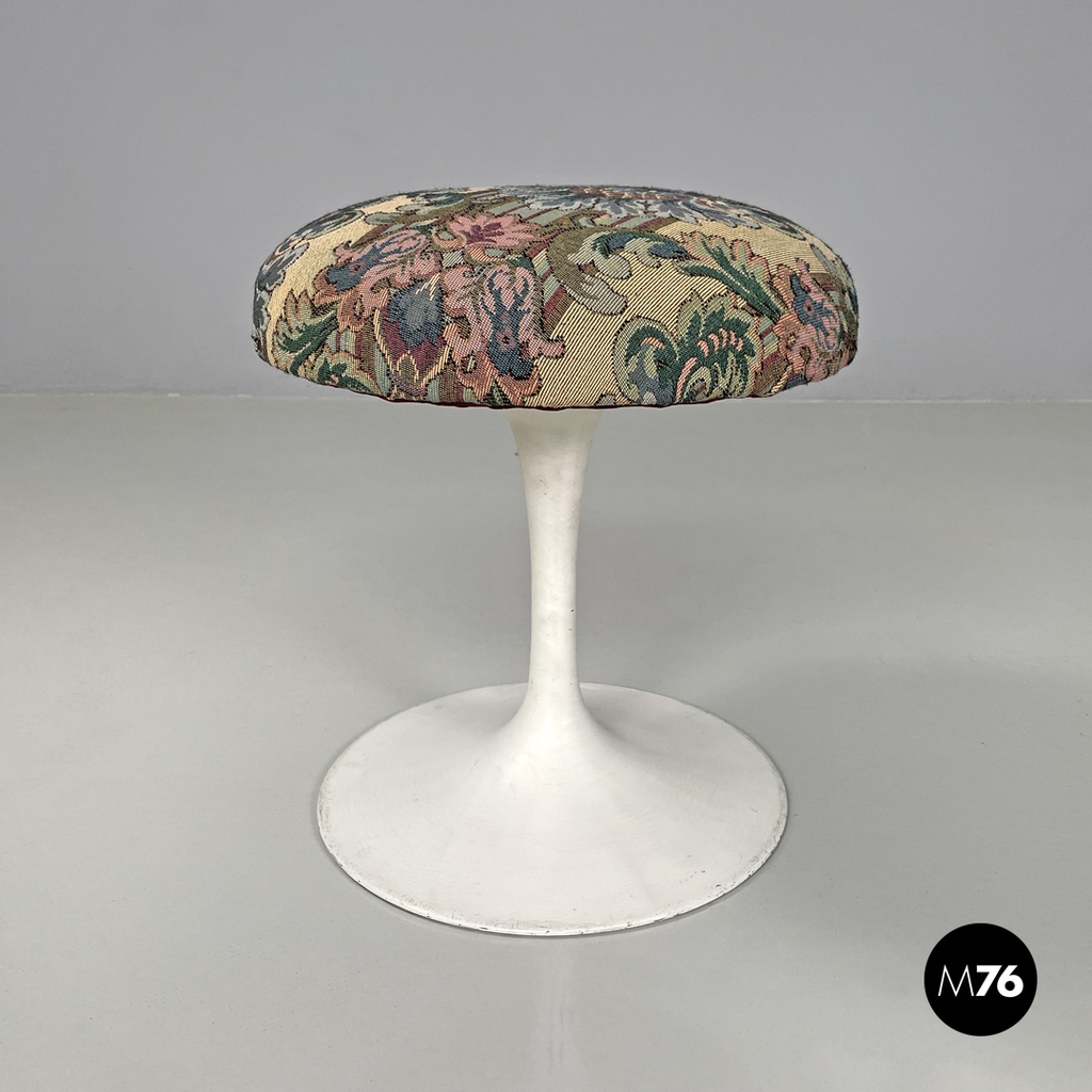 American modern floral fabric round stool Tulip by Eero Saarinen for Knoll 1970s