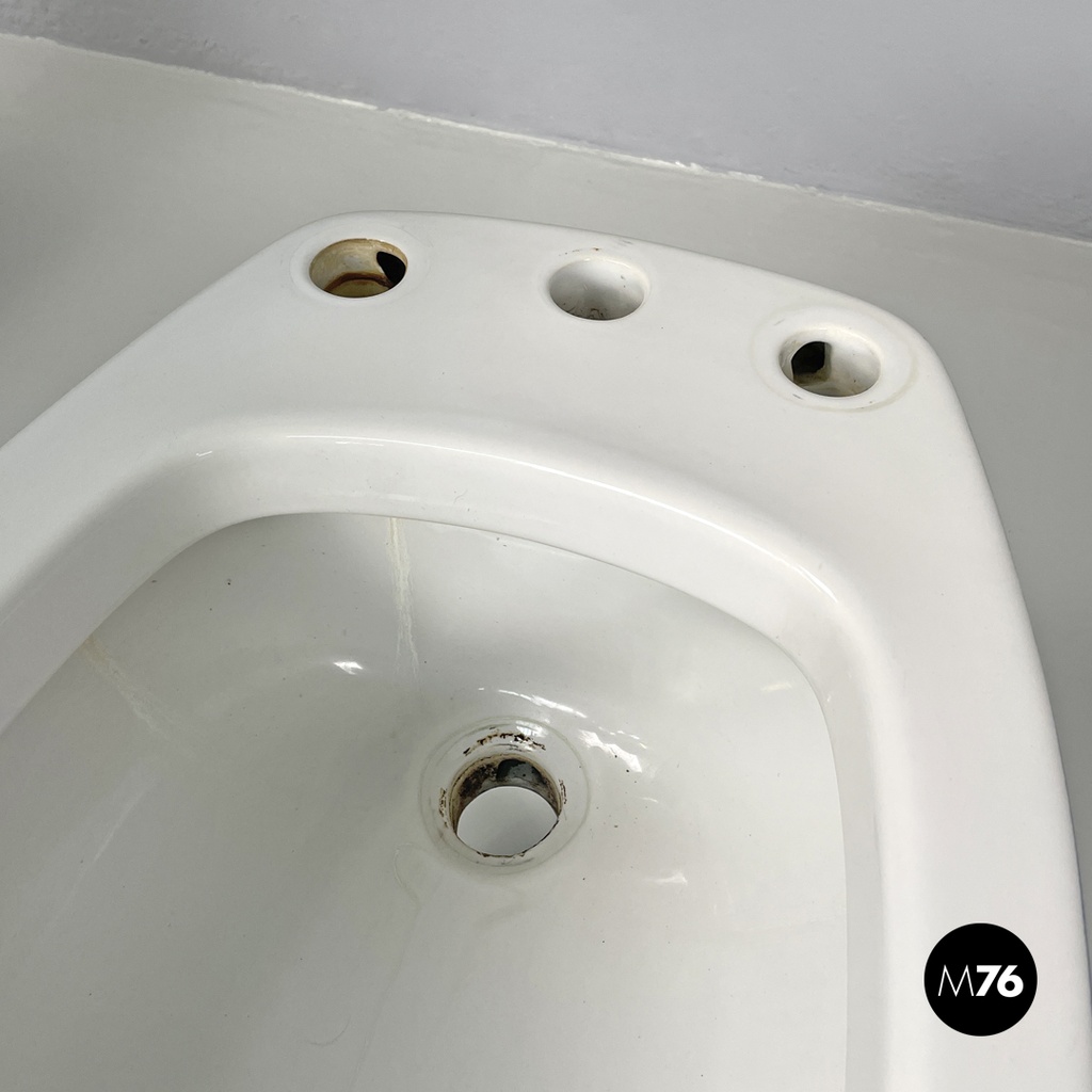 Italian modern blue bathroom fixtures Gardena Antonia Campi Richard Ginori 1970s