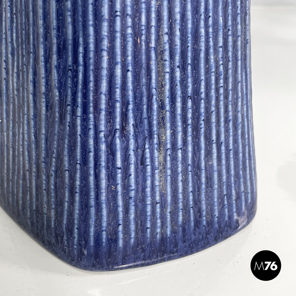 Italian modern blue bathroom fixtures Gardena Antonia Campi Richard Ginori 1970s