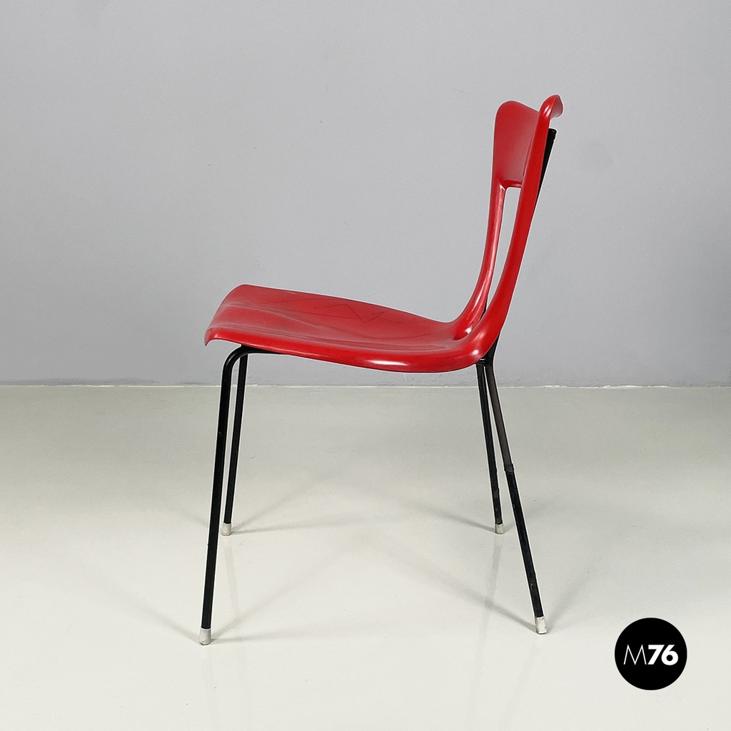 Italian mid-century modern Chair in red plastic and black metal, 1960s