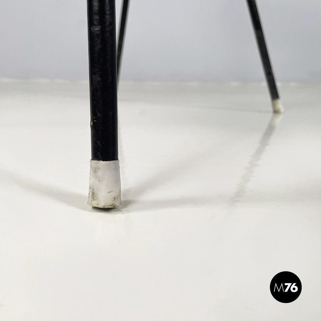 Italian mid-century modern Chair in red plastic and black metal, 1960s