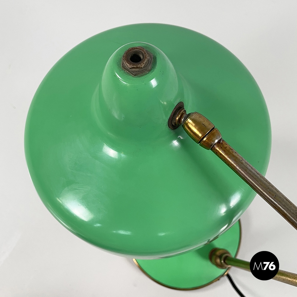 Italian mid-century modern Adjustable table lamp in green metal and brass, 1950s
