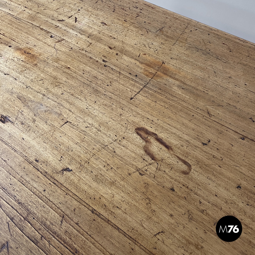 Italian antique wooden dining table with one drawer and brass handle, 1800s