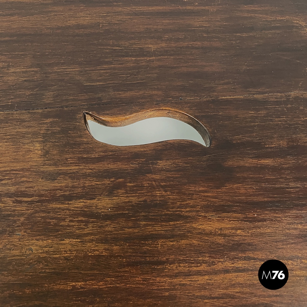 Italian antiques Stools in finely crafted wood, 1600-1800s