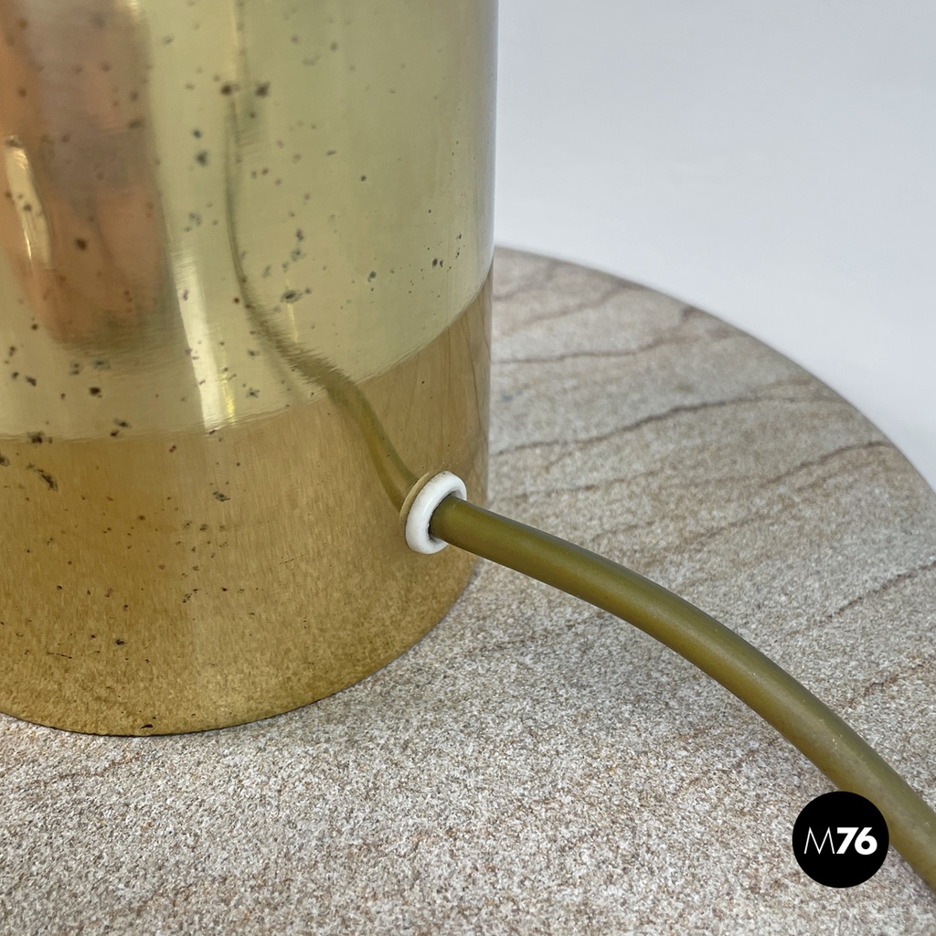 Italian modern golden brass table lamp with a round beige marble base, 1970s