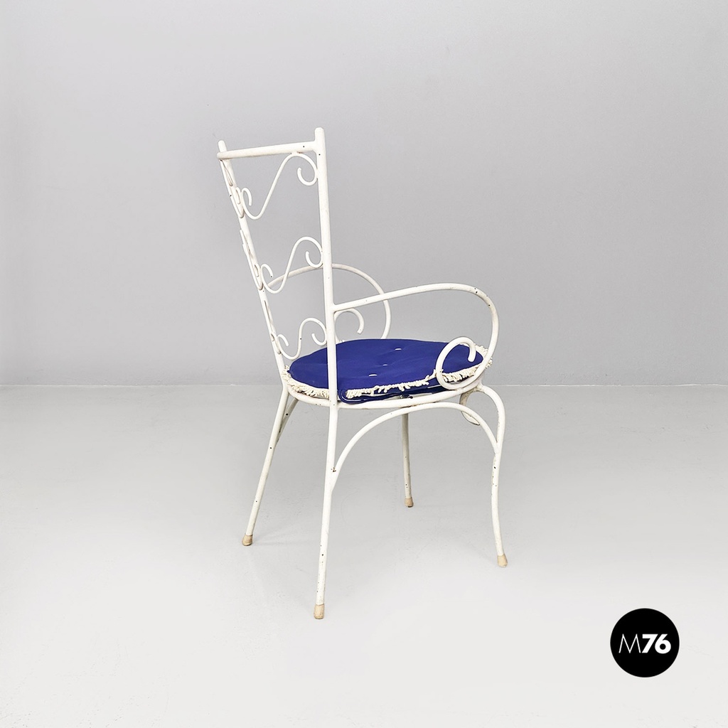 Italian mid century modern white iron garden chairs with blue pillows, 1960