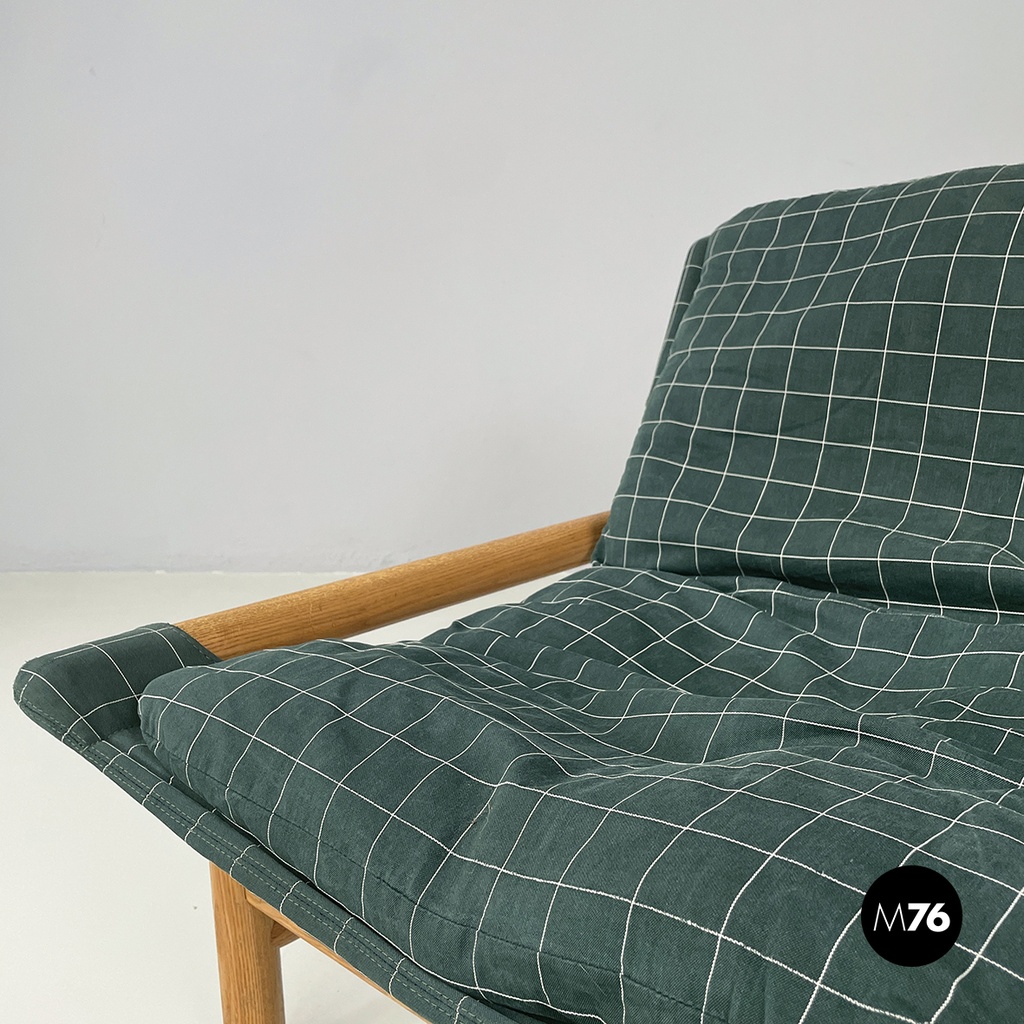 6 poltrona verde bassa.jpg