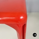 Italian space age Plastic Dining table Stadio by Magistretti for Artemide, 1970s