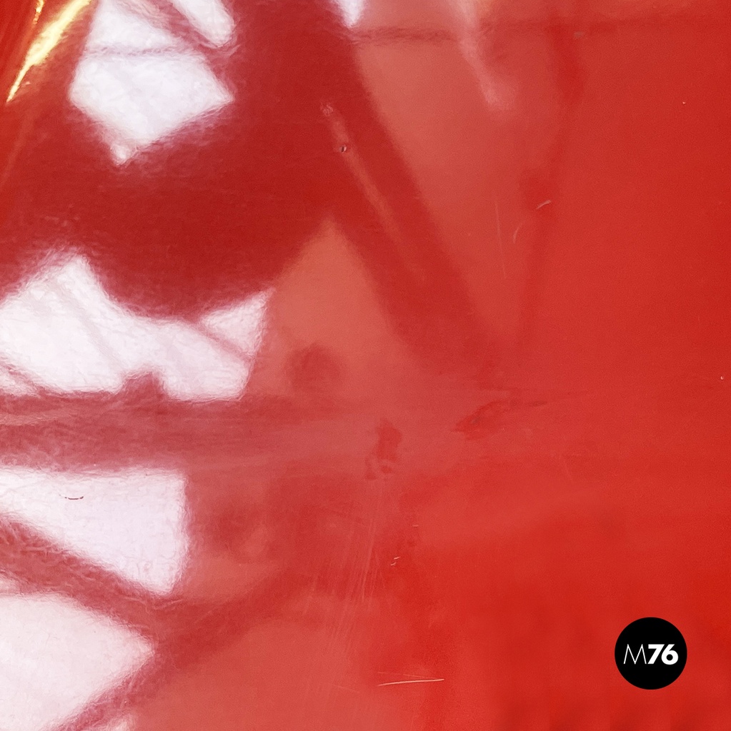 Italian space age Plastic Dining table Stadio by Magistretti for Artemide, 1970s