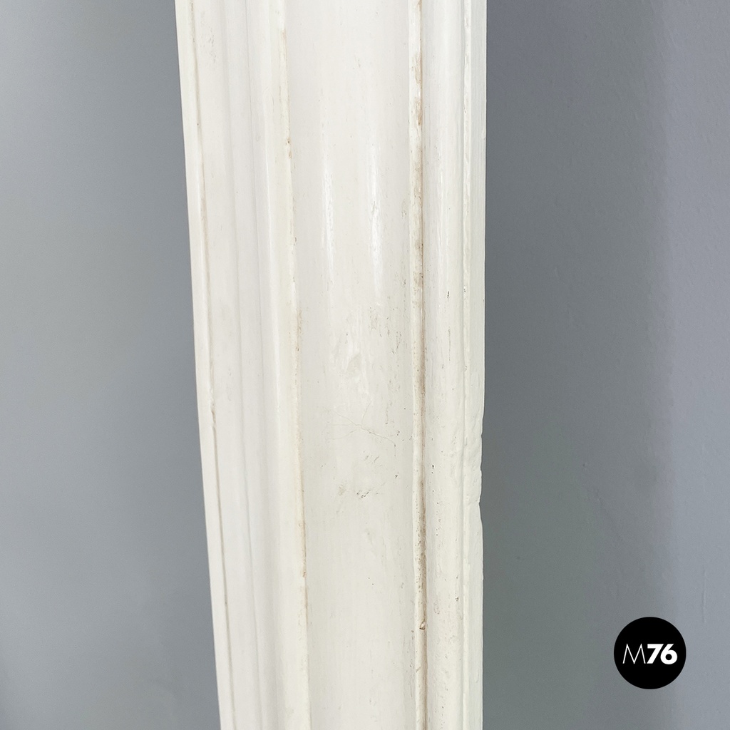 Italian Double swing door entirely in white wood, early 1900s