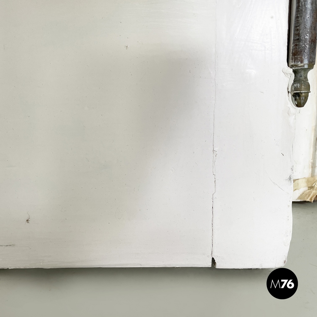 Italian Double swing door entirely in white wood, early 1900s