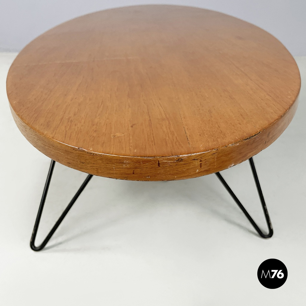 Italian mid-century modern Oval coffee table in wood and black metal, 1960s