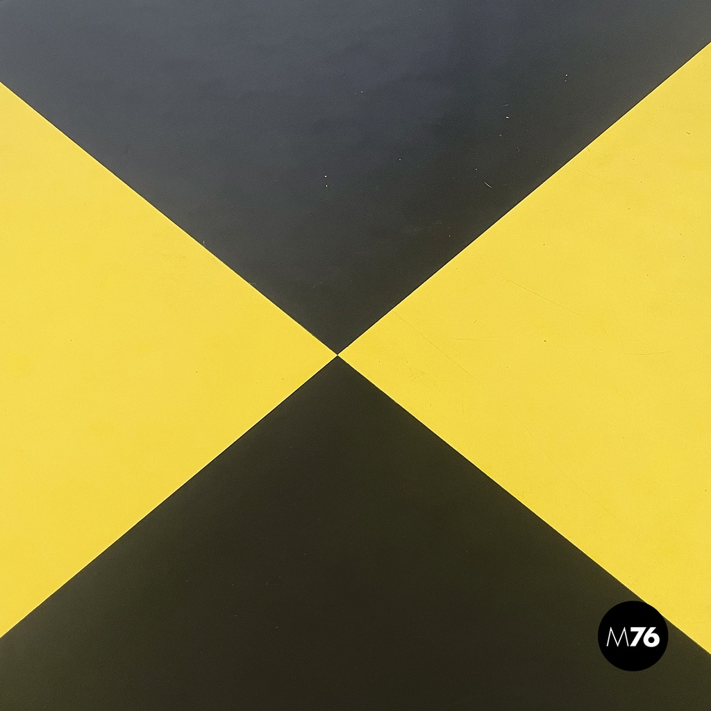 Italian mid-century modern Dining table in wood, formica and iron, 1950s