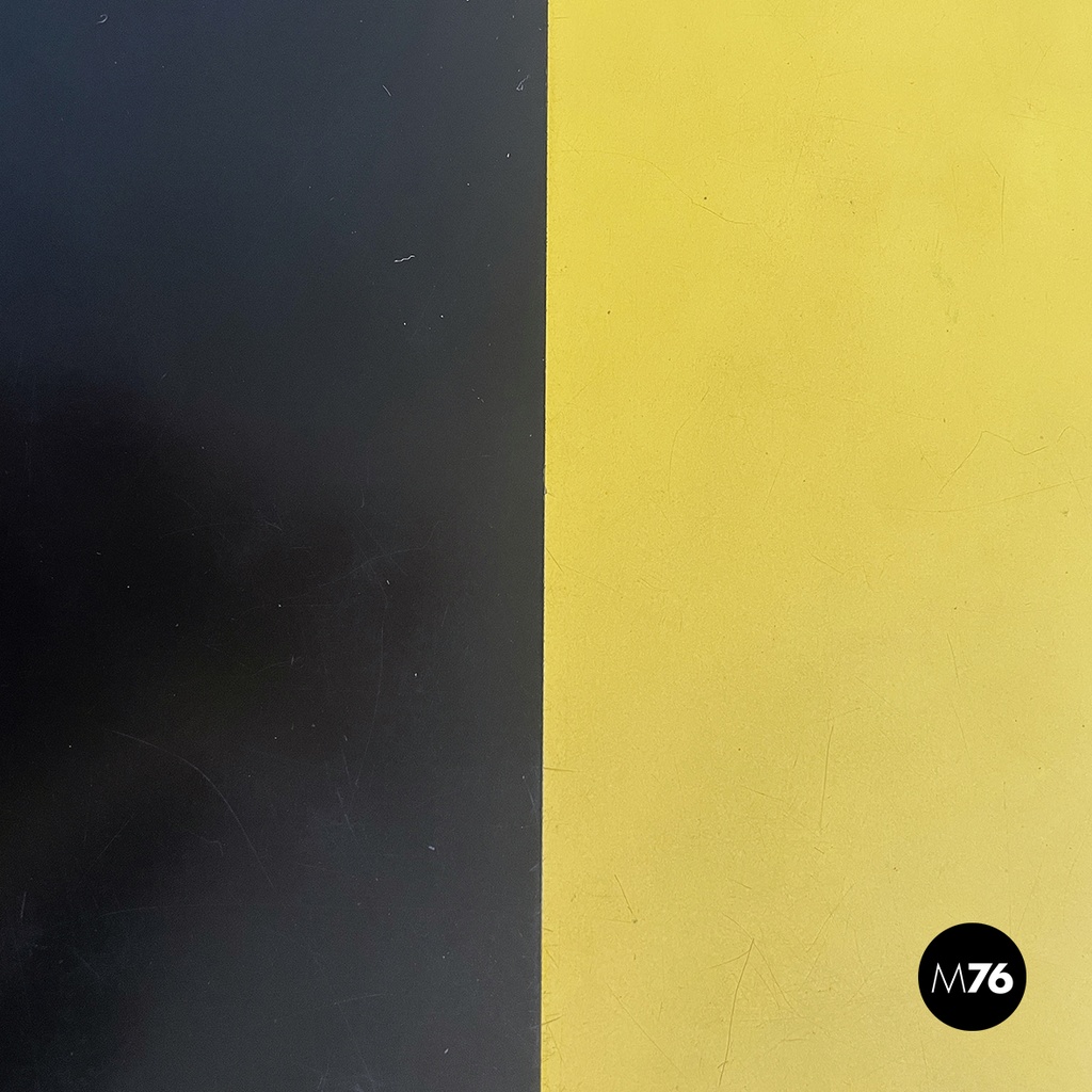 Italian mid-century modern Dining table in wood, formica and iron, 1950s