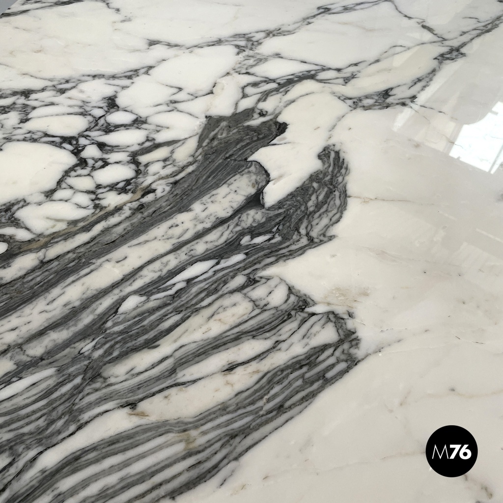 Italian modern round marble table Samo by Carlo Scarpa for Simon Gavina, 1970s