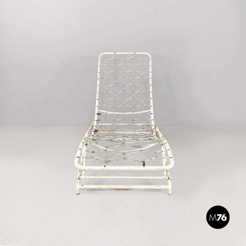Sedia a sdraio in ferro bianco, 1960 ca.