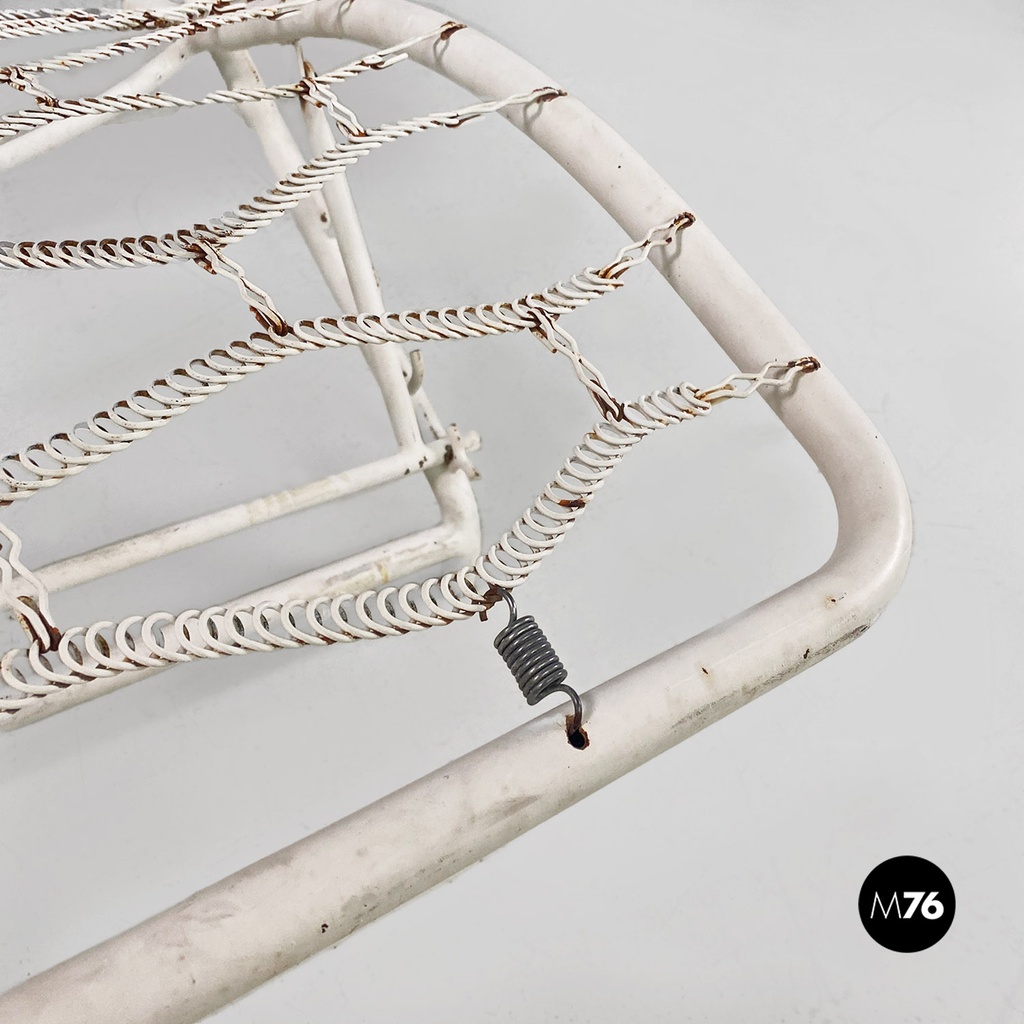 Sedia a sdraio in ferro bianco, 1960 ca.