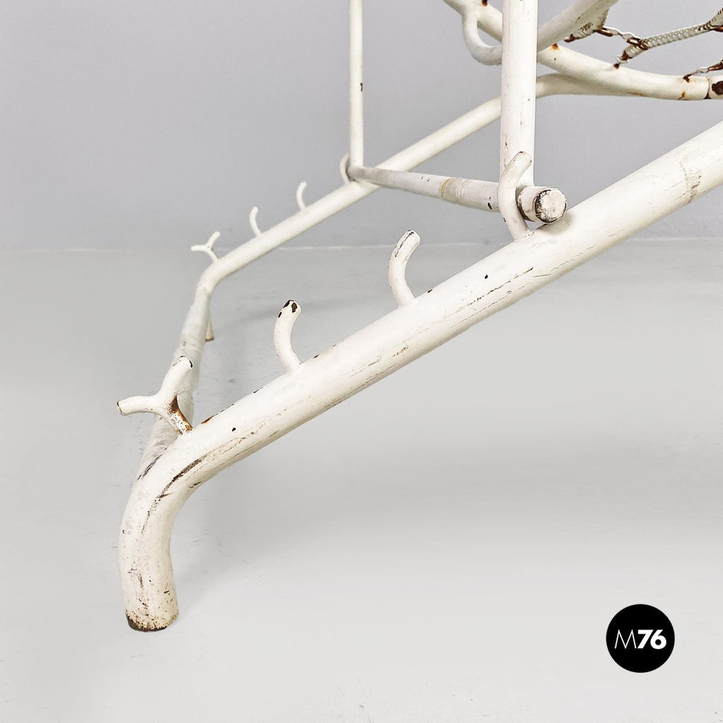 Sedia a sdraio in ferro bianco, 1960 ca.