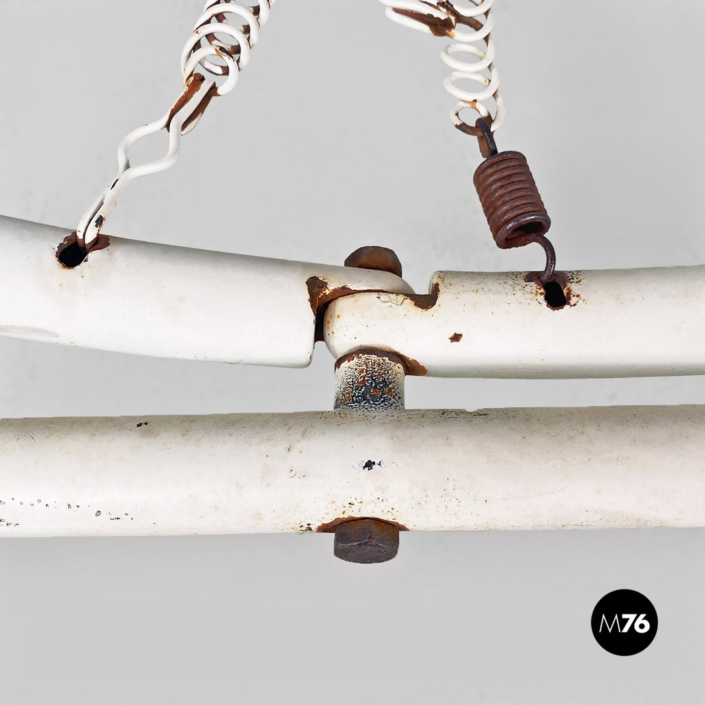 Sedia a sdraio in ferro bianco, 1960 ca.