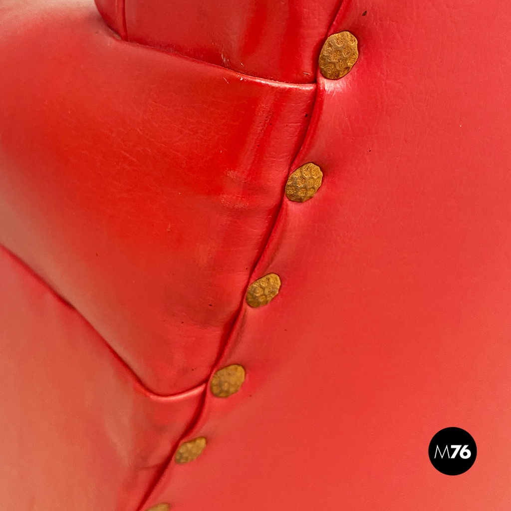 Poltrone in pelle rossa, 1940 ca.