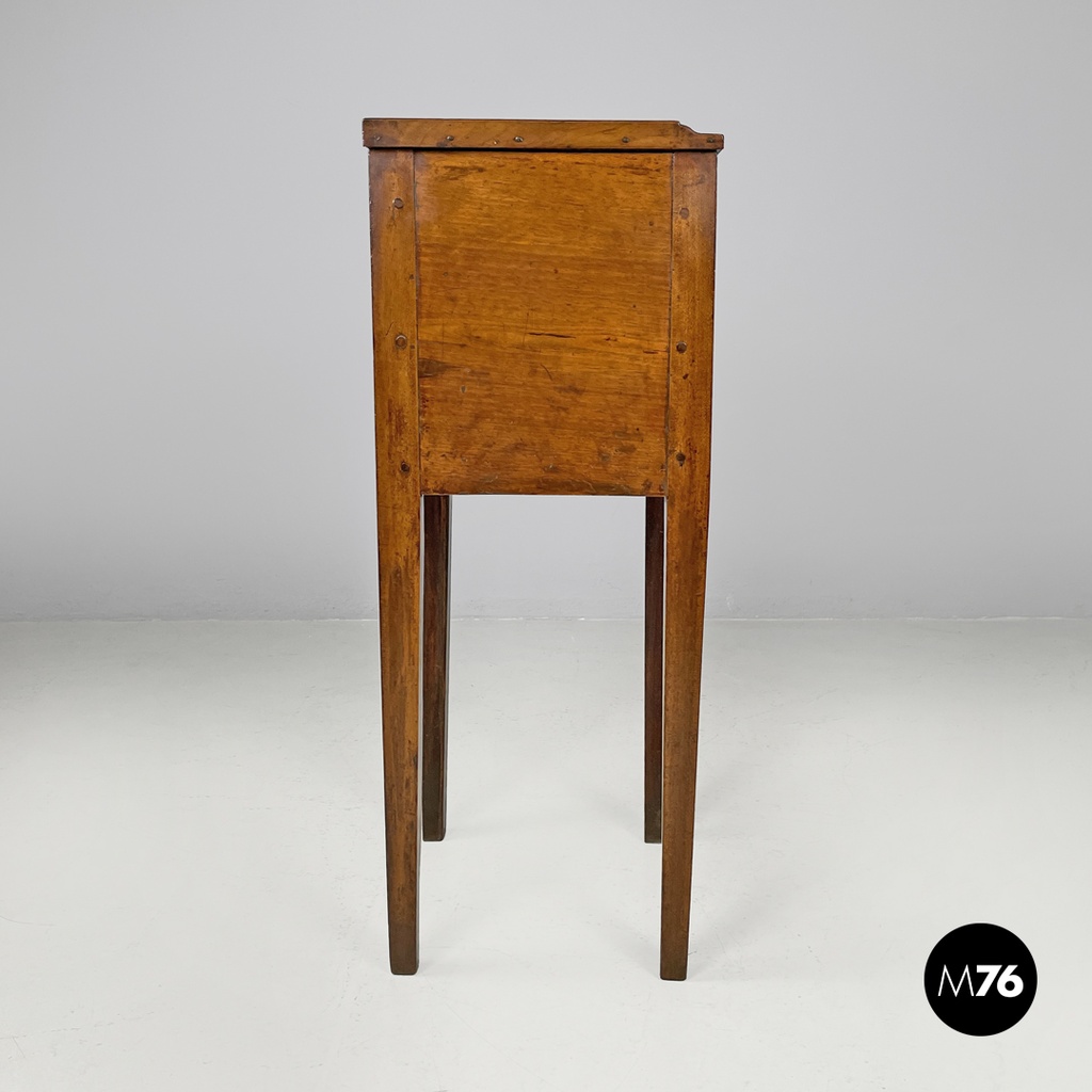 Comodino in legno, primi del 1900 ca.