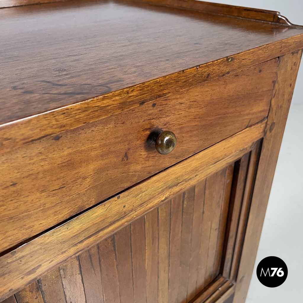 Comodino in legno, primi del 1900 ca.
