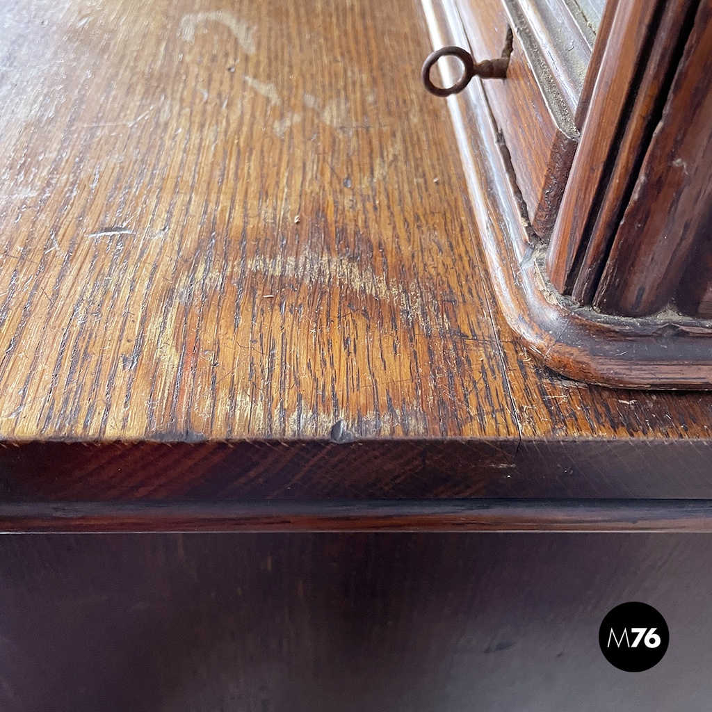 Vetrine in legno, 1800 ca.