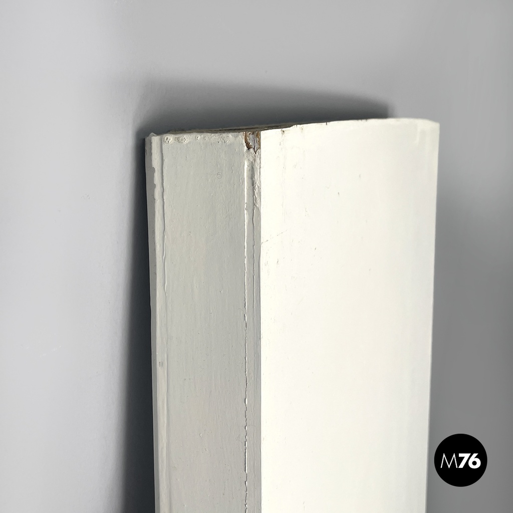 Porta decorata in legno bianco, 2000 ca.