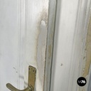 Porta con stipite in legno bianco, primi del 1900 ca.