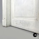 Porta con stipite in legno bianco, primi del 1900 ca.