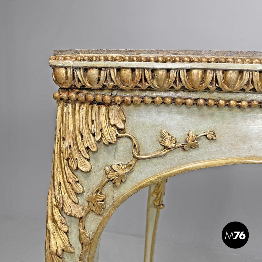 Consolle angolari con piano in marmo lumachella, 1700 ca.