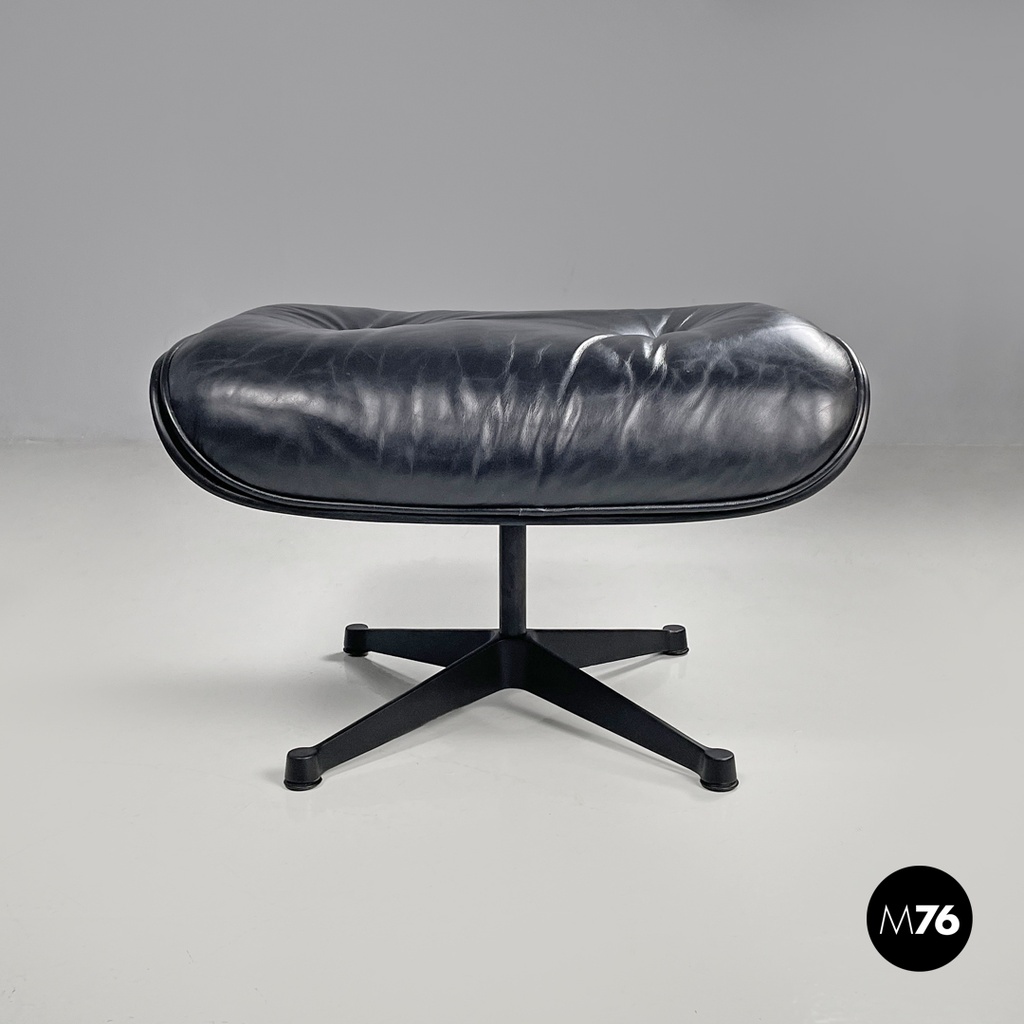 Poltrona e pouf 670 671 di Charles e Ray Eames per ICF, 1970 ca.