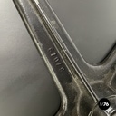 Poltrona e pouf 670 671 di Charles e Ray Eames per ICF, 1970 ca.