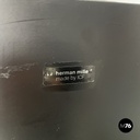 Poltrona e pouf 670 671 di Charles e Ray Eames per ICF, 1970 ca.