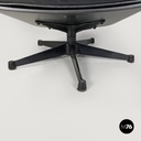 Poltrona e pouf 670 671 di Charles e Ray Eames per ICF, 1970 ca.