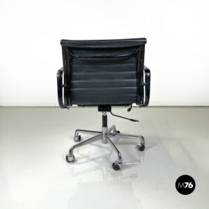 Sedia da ufficio EA108 di Charles e Ray Eames per ICF, 1970 ca. 