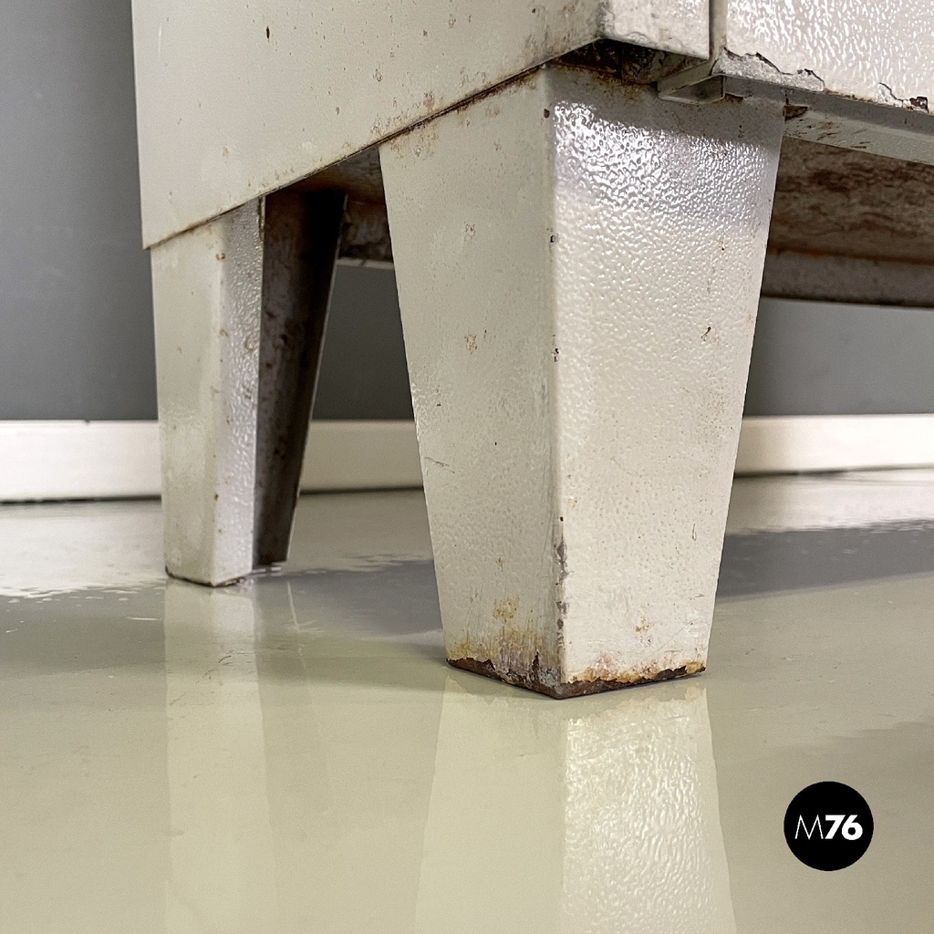 Armadio in metallo grigio, 1970 ca. 