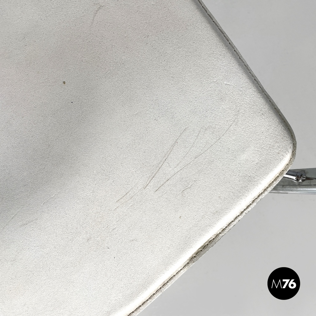 Sedia in pelle bianca e metallo, 1980 ca.