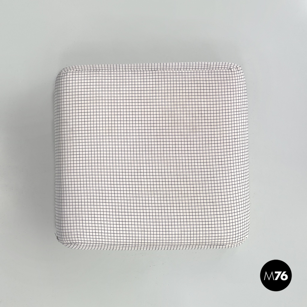 Cuscini in tessuto con ricamo geometrico, 1980 ca.